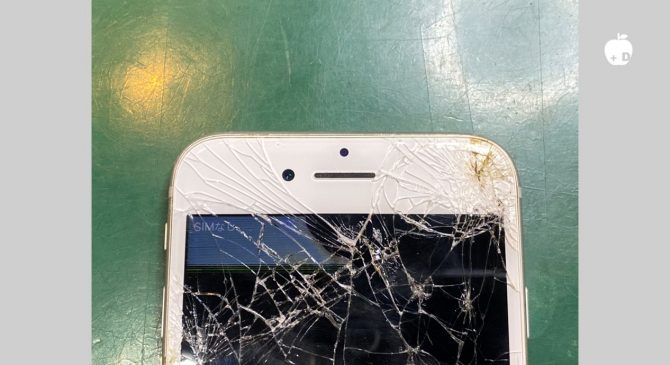 液晶破損のiPhone8